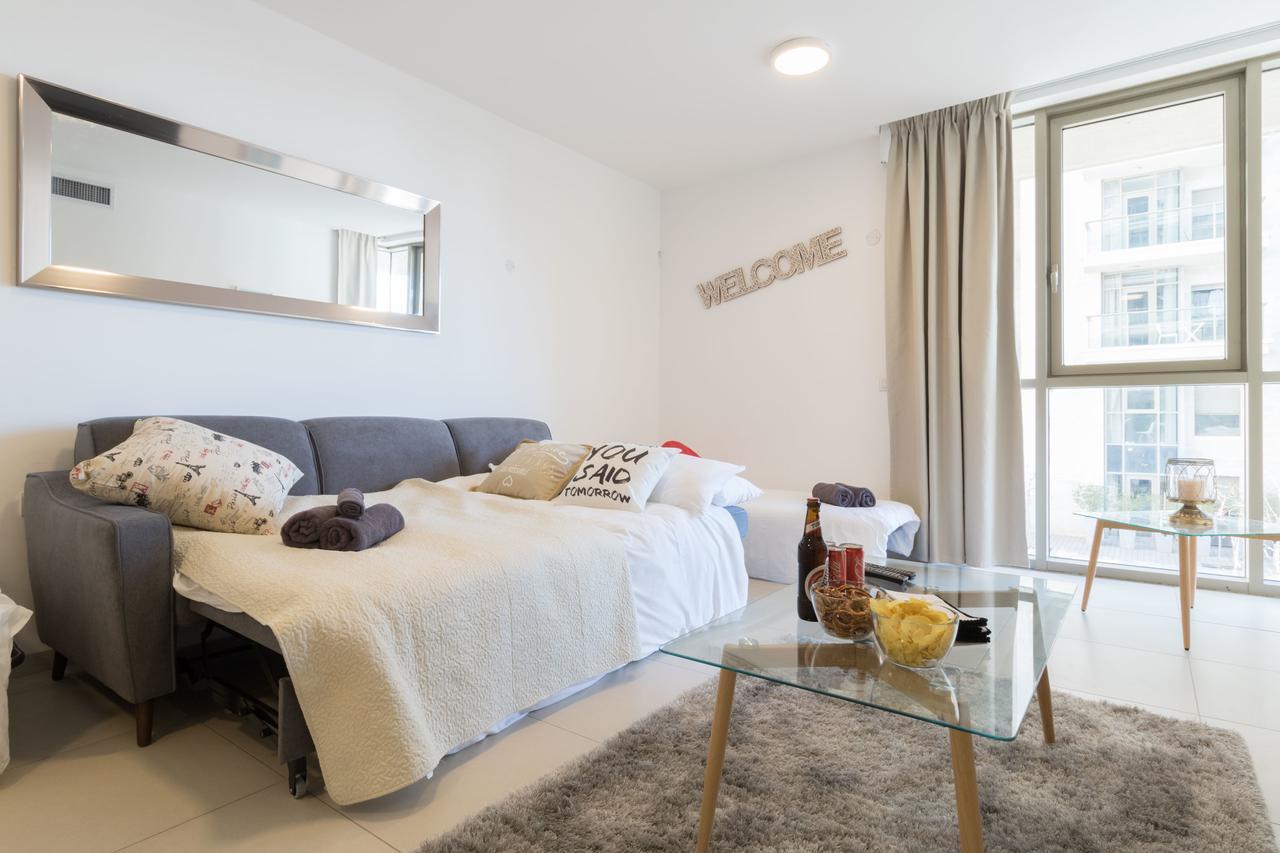 Luxury One-Bedroom Apartment/Parking In City Center Jerusalem Exterior photo