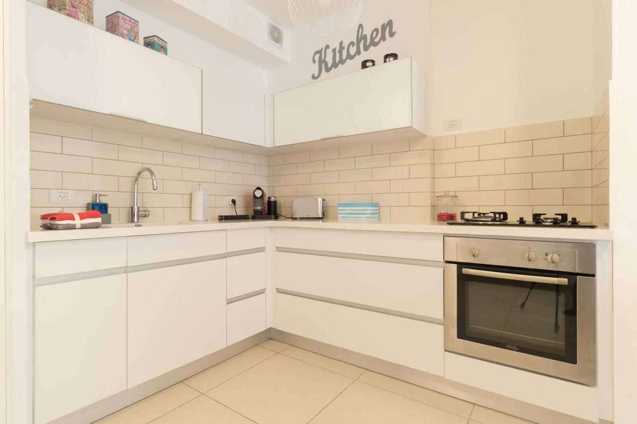Luxury One-Bedroom Apartment/Parking In City Center Jerusalem Exterior photo