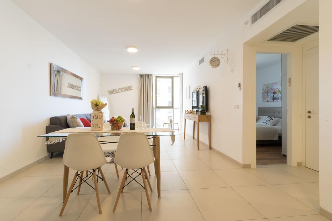 Luxury One-Bedroom Apartment/Parking In City Center Jerusalem Exterior photo