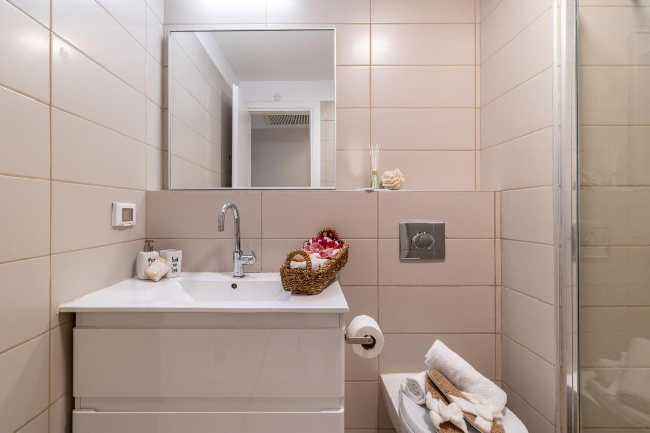 Luxury One-Bedroom Apartment/Parking In City Center Jerusalem Exterior photo