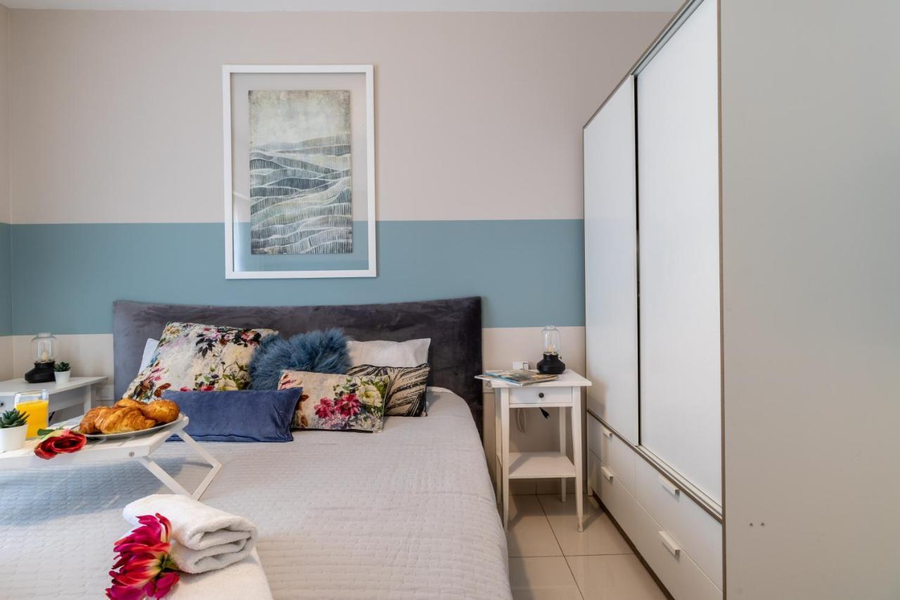 Luxury One-Bedroom Apartment/Parking In City Center Jerusalem Exterior photo
