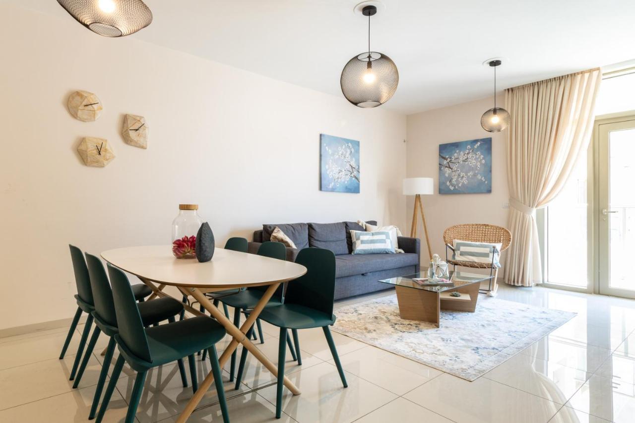 Luxury One-Bedroom Apartment/Parking In City Center Jerusalem Exterior photo
