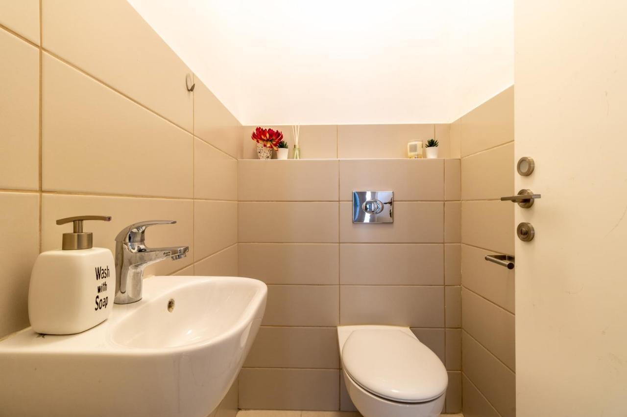 Luxury One-Bedroom Apartment/Parking In City Center Jerusalem Exterior photo