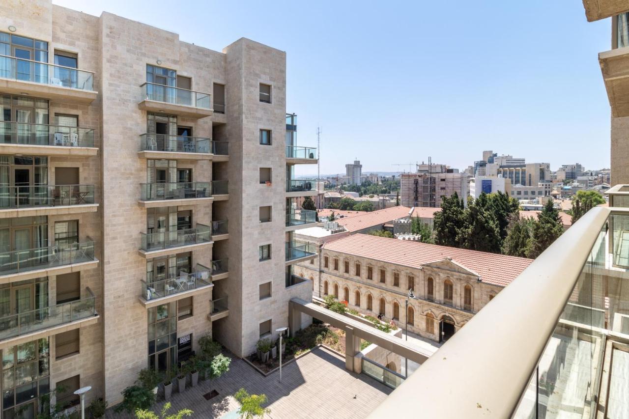 Luxury One-Bedroom Apartment/Parking In City Center Jerusalem Exterior photo