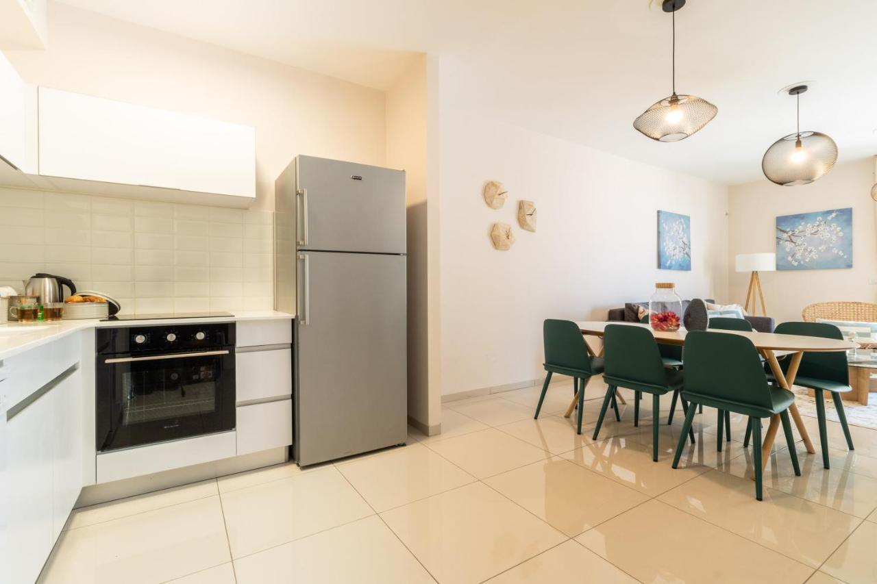 Luxury One-Bedroom Apartment/Parking In City Center Jerusalem Exterior photo